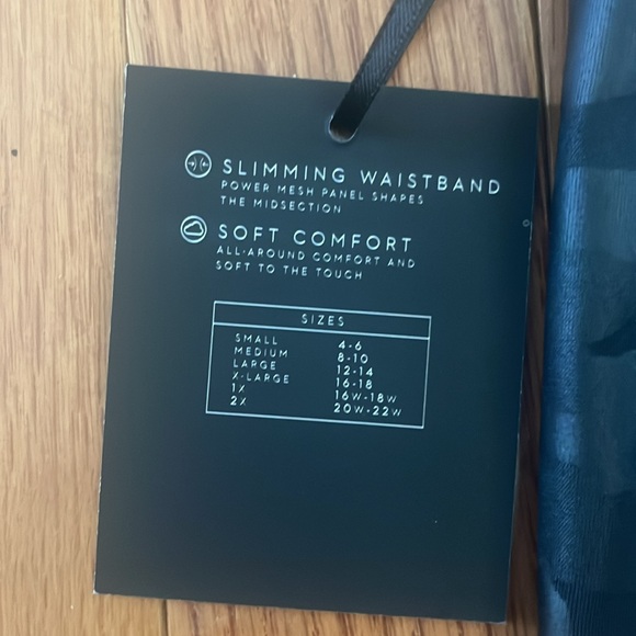 Simply Vera High Rise Legging - Picture 4 of 6